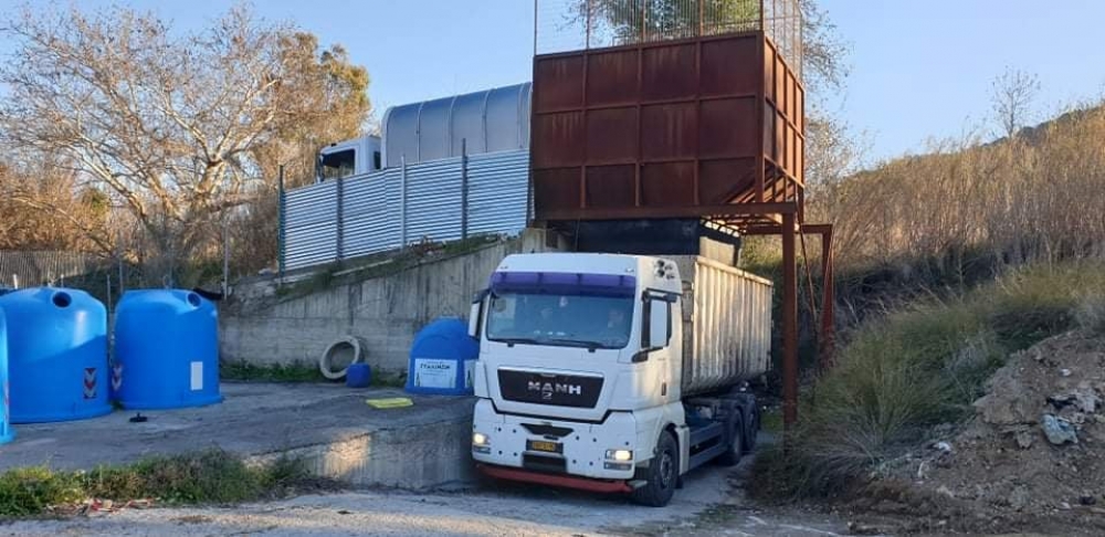 &Beta;. &Sigma;&alpha;&rho;&alpha;&nu;&tau;ό&pi;&omicron;&upsilon;&lambda;&omicron;&sigmaf;: &laquo;&Alpha;&nu;&alpha;&rho;&omega;&tau;&iota;ό&mu;&alpha;&sigma;&tau;&epsilon; &alpha;&nu; &theta;&alpha; &epsilon;ί&nu;&alpha;&iota; &pi;&rho;&omicron;&sigma;&omega;&rho;&iota;&nu;ή &lambda;ύ&sigma;&eta;&raquo;