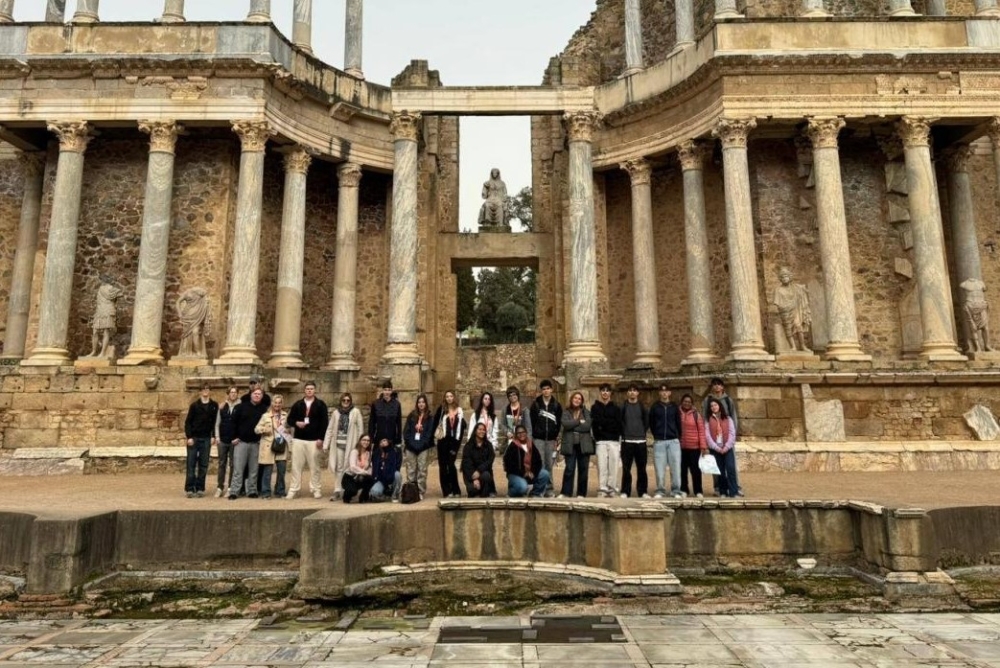 &Epsilon;&mu;&pi;&epsilon;&iota;&rho;ί&alpha;&hellip; &alpha;&lambda;ά &iota;&sigma;&pi;&alpha;&nu;&iota;&kappa;ά &gamma;&iota;&alpha; &mu;&alpha;&theta;&eta;&tau;έ&sigmaf; &tau;&omicron;&upsilon; 3&omicron;&upsilon; &Gamma;&Epsilon;&Lambda; &Sigma;&pi;ά&rho;&tau;&eta;&sigmaf;