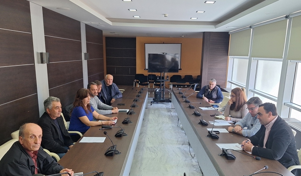 &Epsilon;&kappa;&sigma;&upsilon;&gamma;&chi;&rho;&omicron;&nu;ί&zeta;&omicron;&nu;&tau;&alpha;&iota; &tau;&alpha; &alpha;&rho;&delta;&epsilon;&upsilon;&tau;&iota;&kappa;ά &delta;ί&kappa;&tau;&upsilon;&alpha; &sigma;&epsilon; &Alpha;&mu;ύ&kappa;&lambda;&epsilon;&sigmaf; &kappa;&alpha;&iota; &Kappa;&alpha;&lambda;ύ&beta;&iota;&alpha; &Sigma;&omicron;&chi;ά&sigmaf;