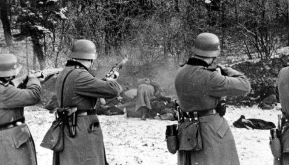 &Omicron;&iota; &mu;&nu;ή&mu;&epsilon;&sigmaf; &tau;&omicron;&upsilon; &laquo;&Sigma;&kappa;&omicron;&rho;&pi;&iota;&omicron;ύ&raquo; &alpha;&pi;ό &tau;&omicron;&upsilon;&sigmaf; 118 &tau;&omicron;&upsilon; &Mu;&omicron;&nu;&omicron;&delta;&epsilon;&nu;&delta;&rho;ί&omicron;&upsilon;