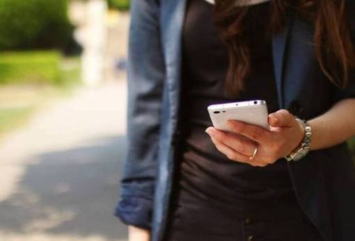 6 μέρη που δεν πρέπει να αφήνεις ποτέ το κινητό σου