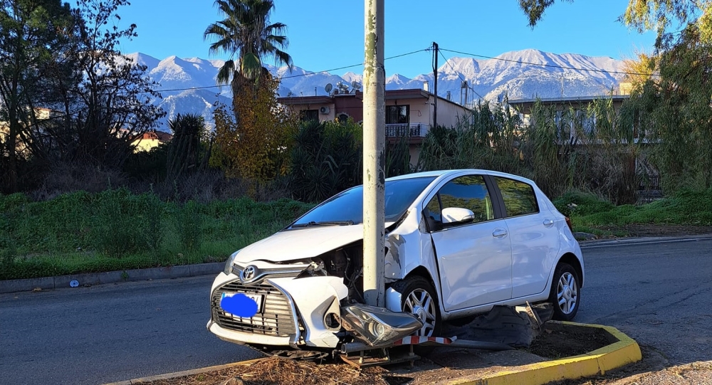 &Tau;&rho;&omicron;&chi;&alpha;ί&omicron; &mu;&epsilon; &tau;&omicron; &kappa;&alpha;&lambda;&eta;&mu;έ&rho;&alpha;: &Iota;&Chi; &laquo;&kappa;&alpha;&rho;&phi;ώ&theta;&eta;&kappa;&epsilon;&raquo; &sigma;&epsilon; &kappa;&omicron;&lambda;ώ&nu;&alpha; &sigma;&tau;&eta;&nu; &pi;&epsilon;&rho;&iota;&mu;&epsilon;&tau;&rho;&iota;&kappa;ή &Sigma;&pi;ά&rho;&tau;&eta;&sigmaf;