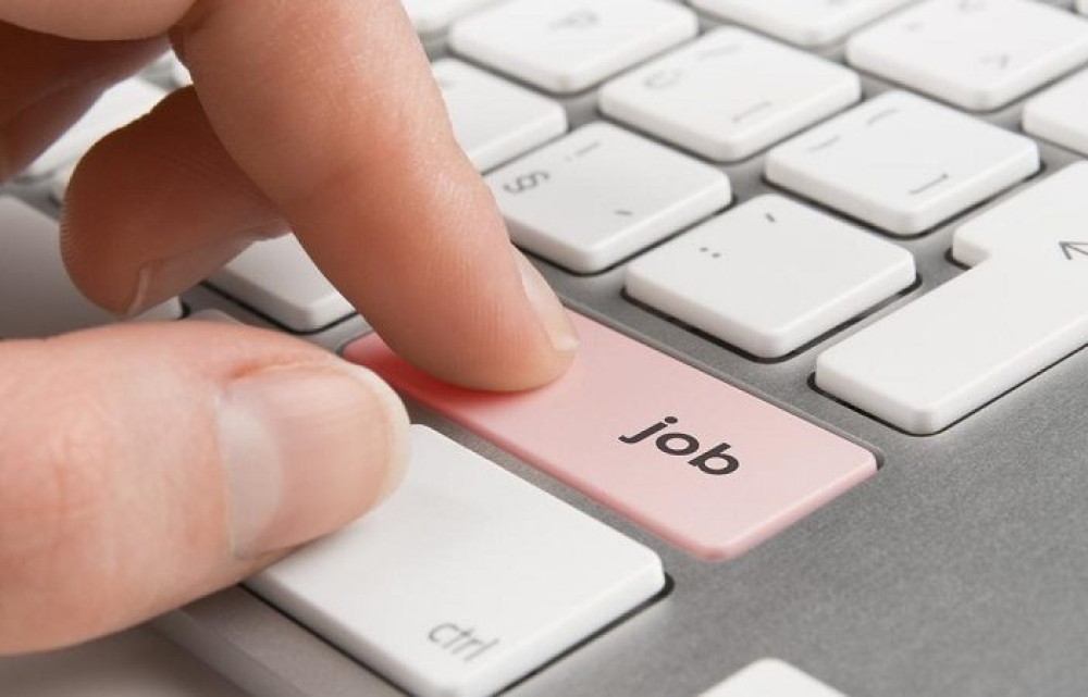 &Tau;&rho;&epsilon;&iota;&sigmaf; &pi;&rho;&omicron;&sigma;&lambda;ή&psi;&epsilon;&iota;&sigmaf;  &sigma;&tau;&omicron;&nu; &Delta;ή&mu;&omicron; &Epsilon;&upsilon;&rho;ώ&tau;&alpha;