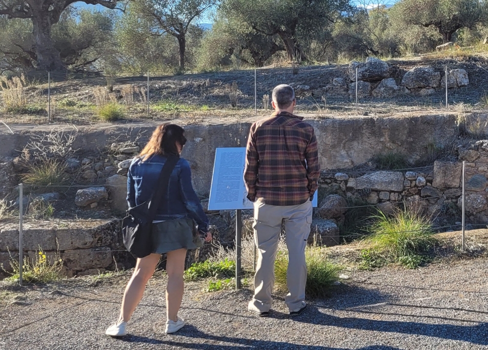 &Eta; &laquo;&pi;&rho;ώ&tau;&eta;&raquo; &tau;&eta;&sigmaf; &Alpha;&kappa;&alpha;&delta;&eta;&mu;ί&alpha;&sigmaf; &Tau;&omicron;&upsilon;&rho;&iota;&sigma;&mu;&omicron;ύ &sigma;&tau;&eta; &Sigma;&pi;ά&rho;&tau;&eta; &kappa;&alpha;&iota; &omicron;&iota; &chi;ώ&rho;&epsilon;&sigmaf;-&sigma;&tau;ό&chi;&omicron;&iota;