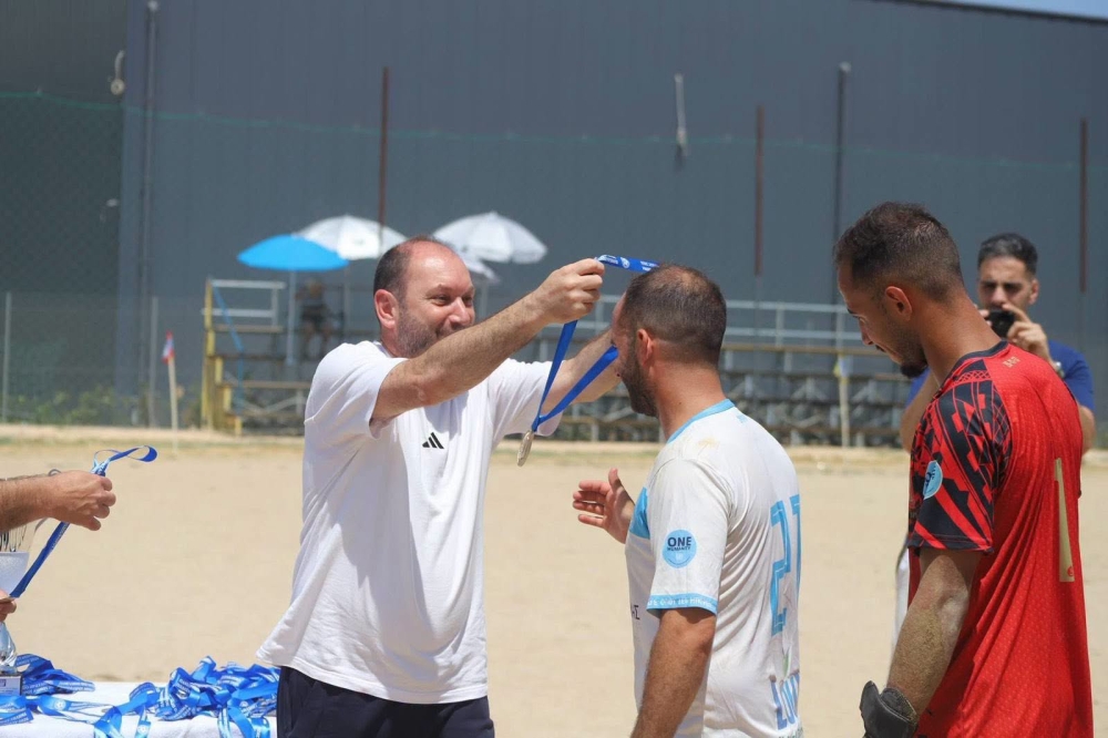 &Sigma;&tau;&omicron;&nu; &tau;&epsilon;&lambda;&iota;&kappa;ό &tau;&omicron;&upsilon; &Pi;&rho;&omega;&tau;&alpha;&theta;&lambda;ή&mu;&alpha;&tau;&omicron;&sigmaf; &Epsilon;&lambda;&lambda;ά&delta;&alpha;&sigmaf; Beach Soccer &omicron; &Pi;. &Mu;&alpha;&rho;&tau;&sigma;&omicron;ύ&kappa;&omicron;&sigmaf;