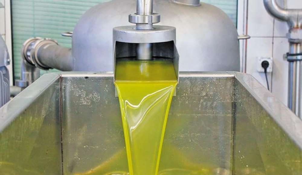 &Nu;έ&omicron;&sigmaf; &Sigma;ύ&nu;&delta;&epsilon;&sigma;&mu;&omicron;&sigmaf; &Epsilon;&mu;&pi;&omicron;&rho;ί&omicron;&upsilon; &Epsilon;&lambda;&lambda;&eta;&nu;&iota;&kappa;&omicron;ύ &Epsilon;&lambda;&alpha;&iota;ό&lambda;&alpha;&delta;&omicron;&upsilon; &mu;&epsilon; &iota;&sigma;&chi;&upsilon;&rho;ή &sigma;&upsilon;&mu;&mu;&epsilon;&tau;&omicron;&chi;ή &alpha;&pi;ό &tau;&eta; &Lambda;&alpha;&kappa;&omega;&nu;ί&alpha;