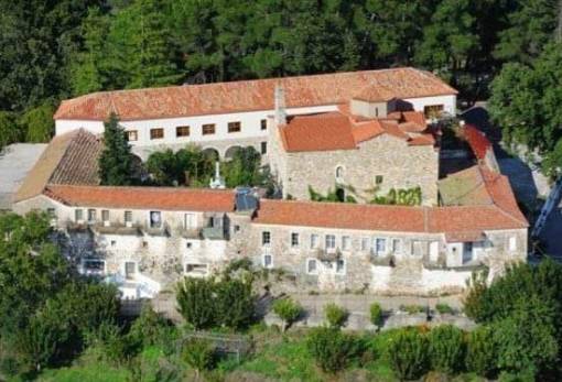 Ιερό ευχέλαιο στην Μονή Καλτεζών