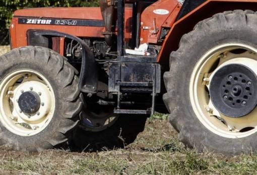 Παράταση για τον εφοδιασμό τρακτέρ με προστατευτικά