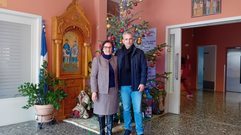 &Mu;&epsilon; &laquo;&omicron;&delta;&eta;&gamma;ό&raquo; &tau;&eta;&nu; &kappa;&alpha;&rho;&delta;&iota;ά &eta; &alpha;&gamma;ά&pi;&eta; &beta;&rho;ί&sigma;&kappa;&epsilon;&iota; &pi;&rho;&omicron;&omicron;&rho;&iota;&sigma;&mu;ό &sigma;&tau;&omicron; &Gamma;&eta;&rho;&omicron;&kappa;&omicron;&mu;&epsilon;ί&omicron; &Sigma;&pi;ά&rho;&tau;&eta;&sigmaf;