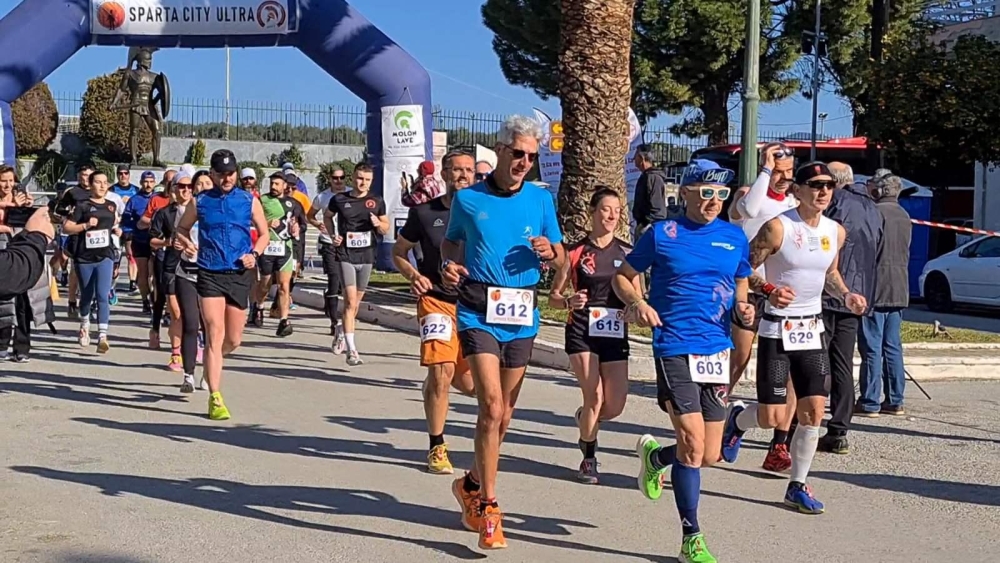 Sparta City Ultra: Έ&phi;&tau;&alpha;&sigma;&epsilon; &tau;&omicron; &rho;&alpha;&nu;&tau;&epsilon;&beta;&omicron;ύ &mu;&epsilon; &tau;&eta;&nu; &alpha;&nu;&tau;&omicron;&chi;ή &kappa;&alpha;&iota; &tau;&alpha; ό&rho;&iota;&alpha;