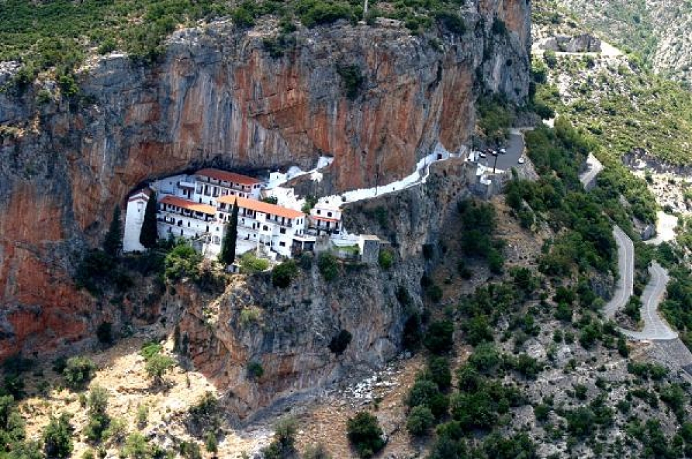 &Pi;&rho;&omicron;&sigma;&kappa;&upsilon;&nu;&eta;&mu;&alpha;&tau;&iota;&kappa;ή &pi;&omicron;&rho;&epsilon;ί&alpha; &sigma;&tau;&eta;&nu; Έ&lambda;&omega;&nu;&alpha;  &kappa;&alpha;&iota; &phi;έ&tau;&omicron;&sigmaf; &mu;&epsilon; &tau;&omicron;&nu; &Epsilon;&Omicron;&Sigma; &Sigma;&pi;ά&rho;&tau;&eta;&sigmaf;