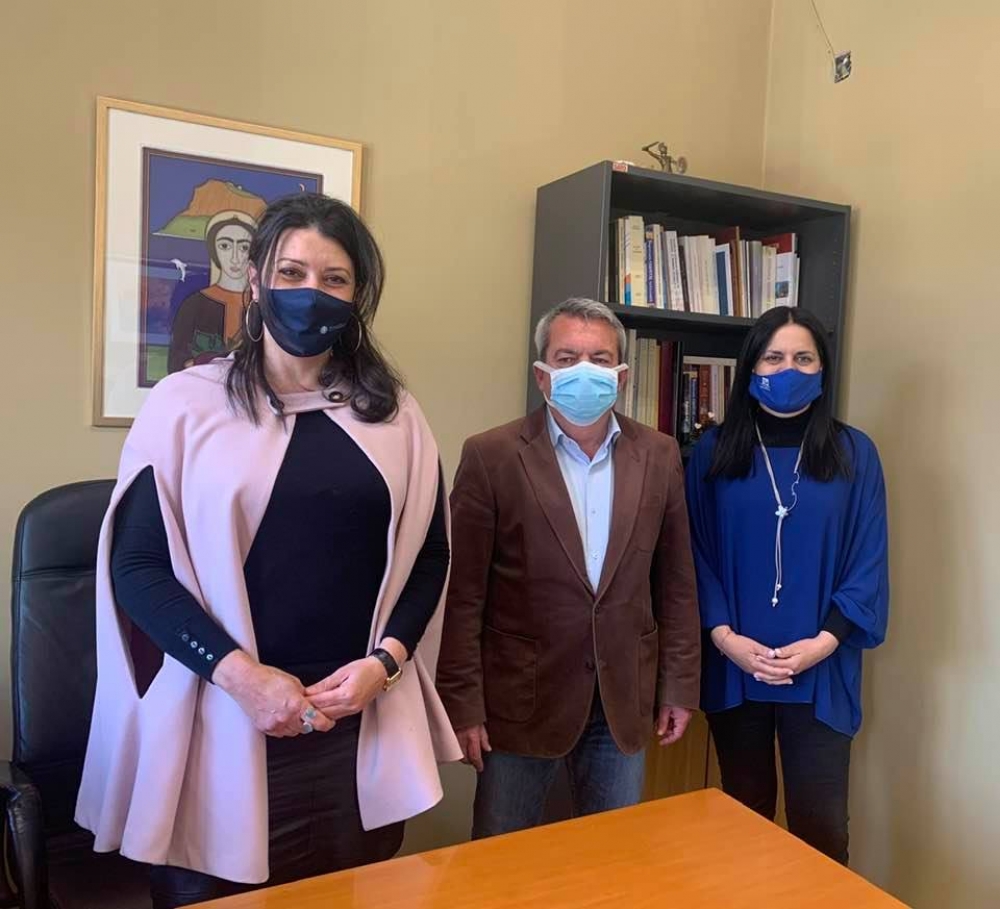 &Epsilon;&pi;ί&sigma;&kappa;&epsilon;&psi;&eta; &tau;&eta;&sigmaf; Ά&nu;&nu;&alpha;&sigmaf; &Kappa;&alpha;&lambda;&omicron;&gamma;&epsilon;&rho;&omicron;&pi;&omicron;ύ&lambda;&omicron;&upsilon; &sigma;&tau;&omicron; &Delta;ή&mu;&omicron; &Mu;&omicron;&nu;&epsilon;&mu;&beta;&alpha;&sigma;ί&alpha;&sigmaf;