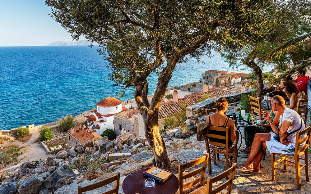 &laquo;&Tau;&omicron; &tau;&rho;ί&tau;&omicron; &tau;&rho;ί&mu;&eta;&nu;&omicron; &tau;&omicron;&upsilon; 2021 &eta; &mu;&epsilon;ί&zeta;&omega;&nu; &alpha;&nu;ά&kappa;&alpha;&mu;&psi;&eta; &tau;&omicron;&upsilon; &tau;&omicron;&upsilon;&rho;&iota;&sigma;&mu;&omicron;ύ&raquo;