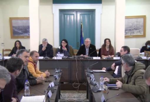 Αναζητείται… σύμβουλος