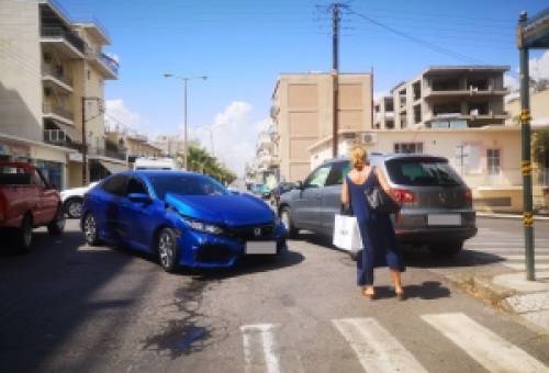 Σύγκρουση οχημάτων στη Σπάρτη (ΦΩΤΟ)