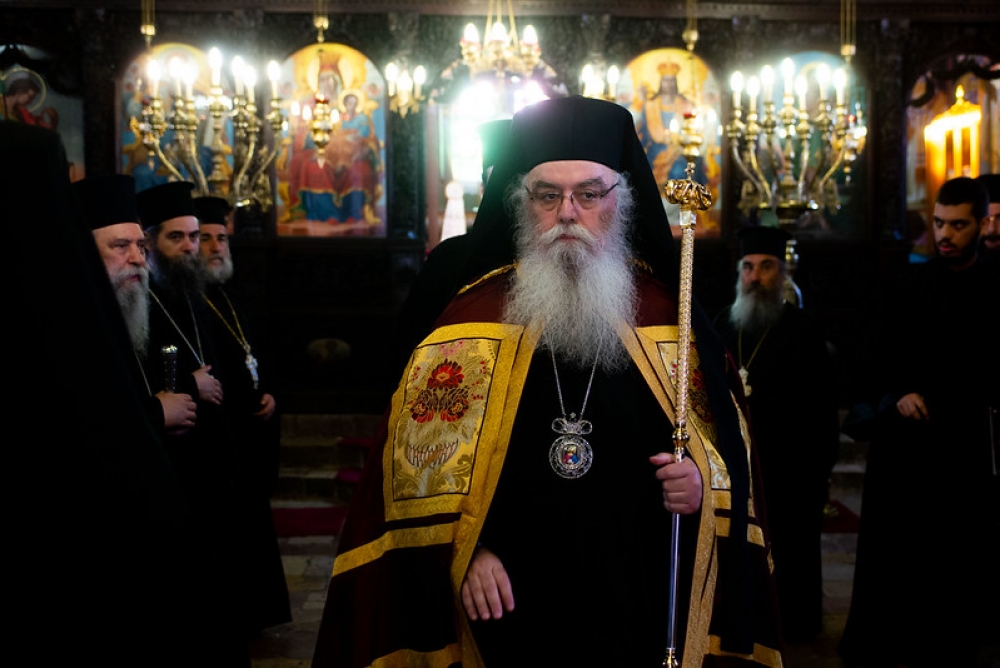 &Epsilon;&kappa;&omicron;&iota;&mu;ή&theta;&eta; &omicron; &Mu;&eta;&tau;&rho;&omicron;&pi;&omicron;&lambda;ί&tau;&eta;&sigmaf; &Kappa;&alpha;&sigma;&tau;&omicron;&rho;&iota;ά&sigmaf; &Sigma;&epsilon;&rho;&alpha;&phi;&epsilon;ί&mu;