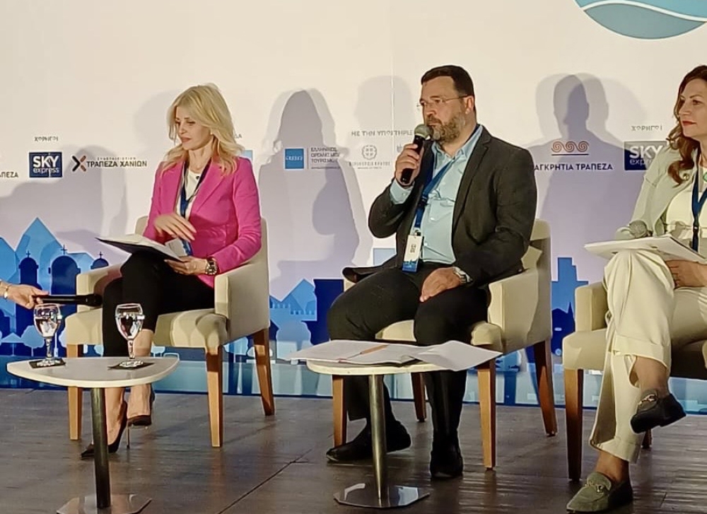 &Gamma;. &Sigma;&tau;&rho;&alpha;&tau;ά&kappa;&omicron;&sigmaf;: &Pi;ά&nu;&omega; &alpha;&pi;ό 600 &epsilon;&kappa;&alpha;&tau;. &mu;έ&sigma;&omega; Leader &gamma;&iota;&alpha; &epsilon;&pi;&epsilon;&nu;&delta;ύ&sigma;&epsilon;&iota;&sigmaf; &sigma;&epsilon; &theta;&epsilon;&mu;&alpha;&tau;&iota;&kappa;ό &kappa;&alpha;&iota; &epsilon;&nu;&alpha;&lambda;&lambda;&alpha;&kappa;&tau;&iota;&kappa;ό &tau;&omicron;&upsilon;&rho;&iota;&sigma;&mu;ό