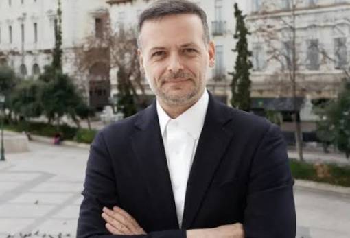 Γιατί με τον Χάρη Δούκα