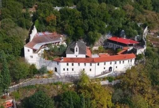 Η Παναγία της Δουραχάνης[1] (Ιωάννινα)