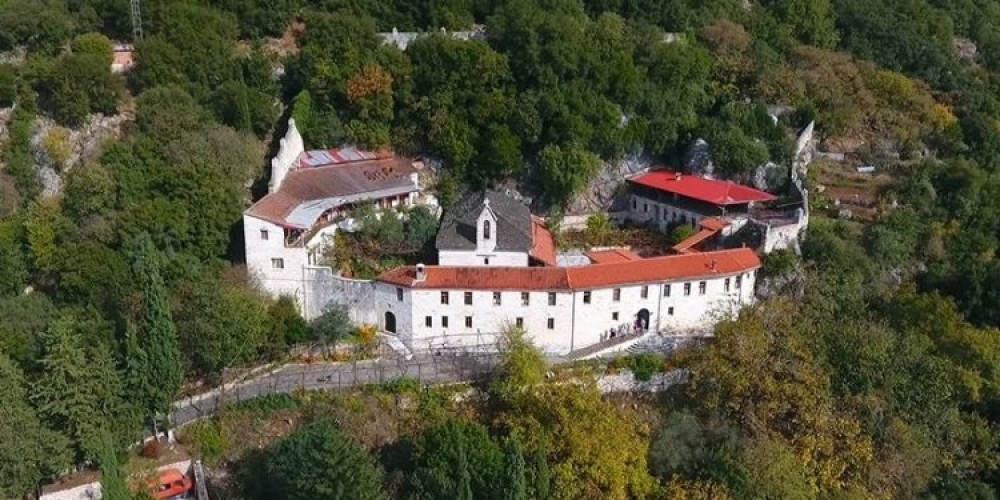 &Eta; &Pi;&alpha;&nu;&alpha;&gamma;ί&alpha; &tau;&eta;&sigmaf; &Delta;&omicron;&upsilon;&rho;&alpha;&chi;ά&nu;&eta;&sigmaf;[1] (&Iota;&omega;ά&nu;&nu;&iota;&nu;&alpha;)