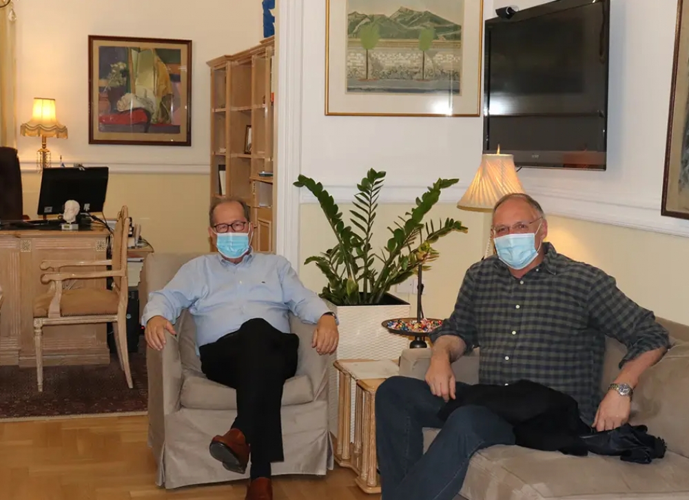 &Sigma;&upsilon;&nu;ά&nu;&tau;&eta;&sigma;&eta; &tau;&omicron;&upsilon; &pi;&epsilon;&rho;&iota;&phi;&epsilon;&rho;&epsilon;&iota;ά&rho;&chi;&eta; &mu;&epsilon; &tau;&omicron;&nu; &delta;ή&mu;&alpha;&rho;&chi;&omicron; &Sigma;&pi;ά&rho;&tau;&eta;&sigmaf; &Pi;. &Delta;&omicron;ύ&kappa;&alpha; &gamma;&iota;&alpha; &tau;&omicron;&nu; &Epsilon;&upsilon;&rho;ώ&tau;&alpha;