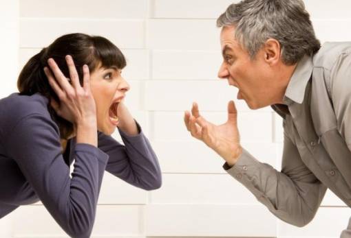 Θυμώνετε συχνά; «Καραδοκεί» το εγκεφαλικό