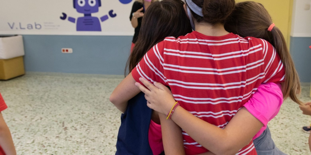 &laquo;&Eta; &alpha;&nu;&upsilon;&pi;ό&mu;&omicron;&nu;&eta; &Epsilon;ύ&eta;&raquo; &delta;&iota;&delta;ά&sigma;&kappa;&epsilon;&iota; &alpha;ύ&rho;&iota;&omicron; &sigma;&tau;&eta; &Beta;&alpha;&mu;&beta;&alpha;&kappa;&omicron;ύ