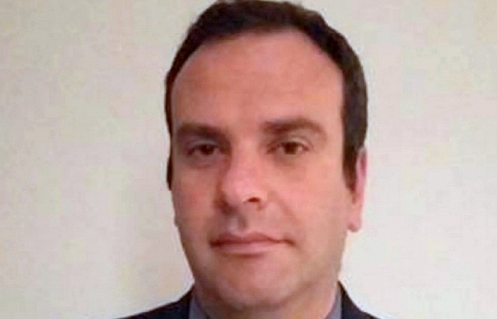 &Nu;έ&omicron;&sigmaf; &pi;&rho;ό&epsilon;&delta;&rho;&omicron;&sigmaf; &tau;&omicron;&upsilon; &Mu;&epsilon;&tau;&omicron;&chi;&iota;&kappa;&omicron;ύ &Tau;&alpha;&mu;&epsilon;ί&omicron;&upsilon; &Pi;&omicron;&lambda;&iota;&tau;&iota;&kappa;ώ&nu; &Upsilon;&pi;&alpha;&lambda;&lambda;ή&lambda;&omega;&nu; &omicron; &Lambda;ά&kappa;&omega;&nu;&alpha;&sigmaf; &Epsilon;&pi;&alpha;&mu;&epsilon;&iota;&nu;ώ&nu;&delta;&alpha;&sigmaf; &Alpha;&tau;&sigma;&alpha;&beta;έ&sigmaf;