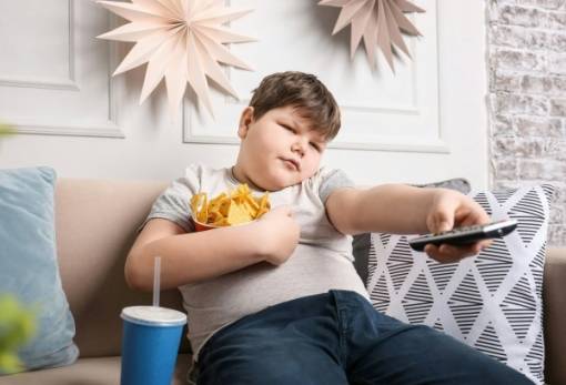 Παιδική παχυσαρκία: «Καμπανάκι» για την Ελλάδα από τον Παγκόσμιο Οργανισμό Υγείας