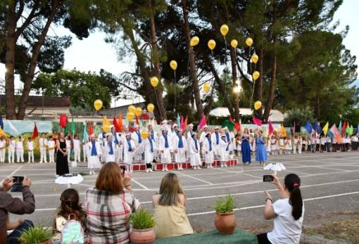Χαρούμενη Ελληνική Γιορτή από το Ιδιωτικό Εκπαιδευτήριο «Πολυχρονάκου»