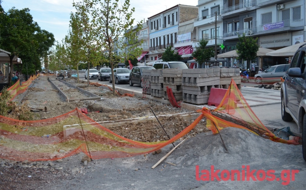 &Tau;&iota;&nu;ά&zeta;&epsilon;&tau;&alpha;&iota; &sigma;&tau;&omicron;&nu; &laquo;&alpha;έ&rho;&alpha;&raquo; &eta; &alpha;&nu;ά&pi;&lambda;&alpha;&sigma;&eta; &Sigma;&pi;ά&rho;&tau;&eta;&sigmaf;